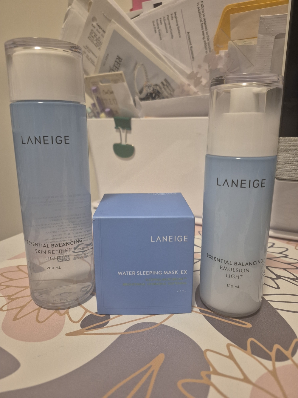 LANEIGE BUNDLE - Picture 2 of 3